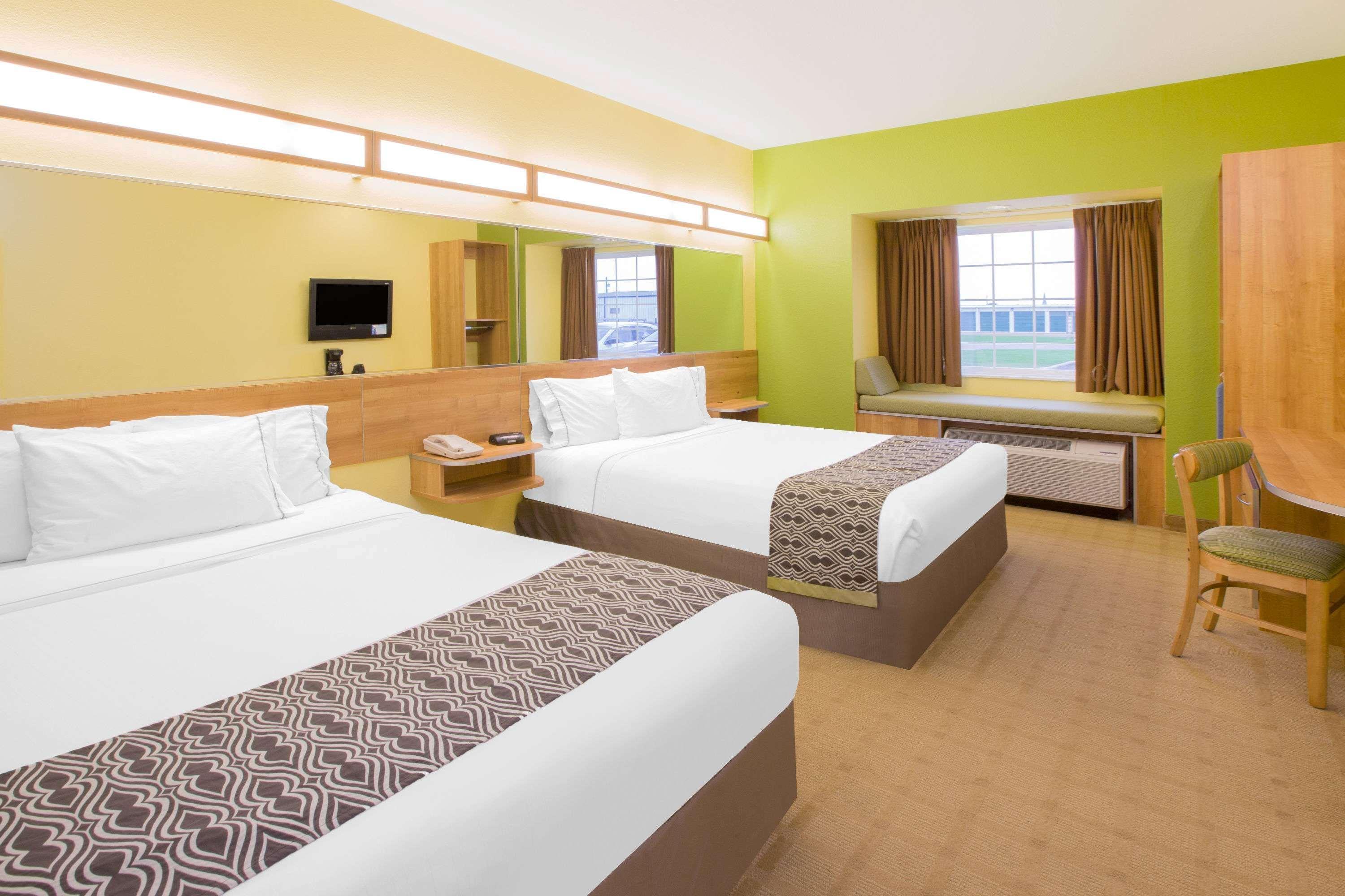 Microtel Inn & Suites By Wyndham Delphos Extérieur photo